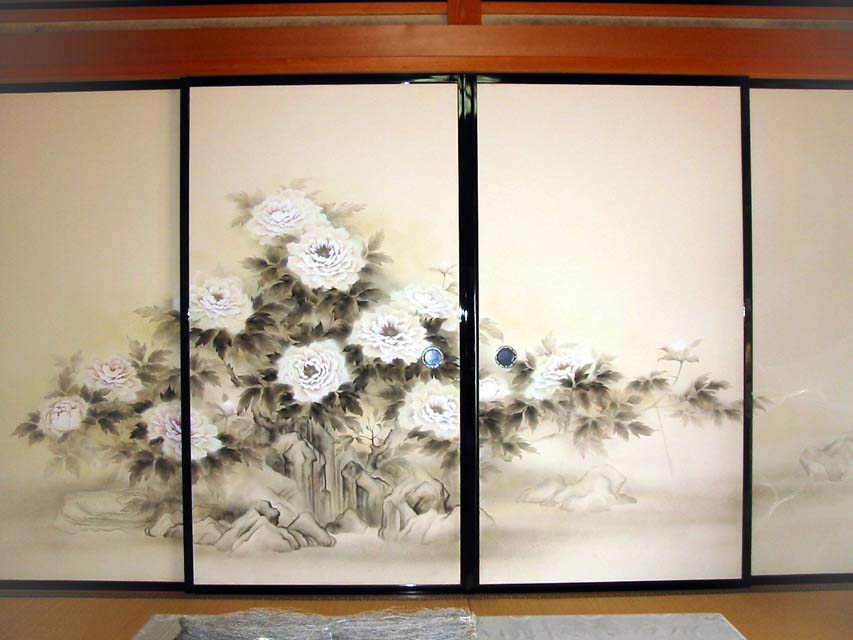 襖絵　牡丹の園